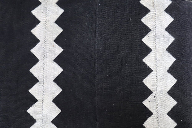 Solid White Jagged Waves on Black Mudcloth