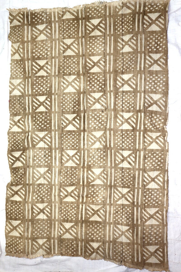Vintage Brown Flags x Dots