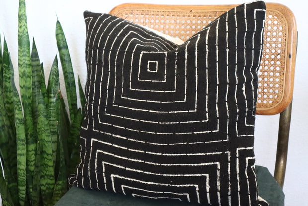 Concentric Squares on Black Pillowcase