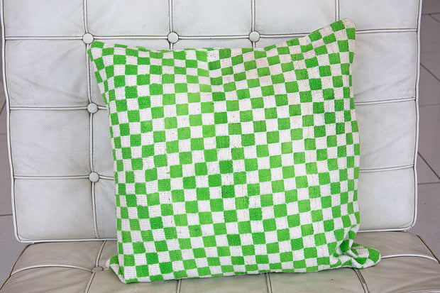 CHECKERS ON PILLOW CASE 4