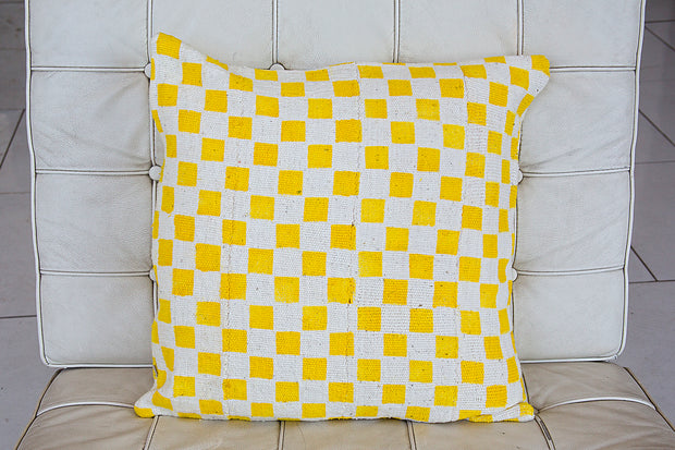 CHECKERS ON PILLOW CASE 1